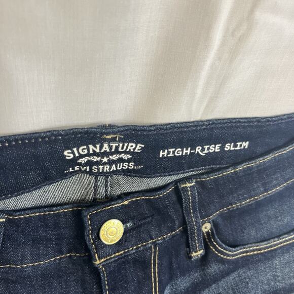 Signature Levi's High-Rise Slim Bootcut Jeans W28 L32 Dark - Picture 6 of 10